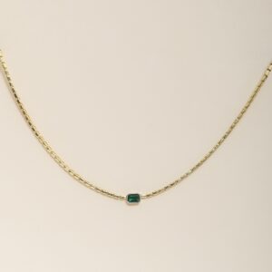 Emerald Touch 925 Ayar Gümüş Üzeri Altın Kaplama Yeşil Taşlı Minimal Kolye