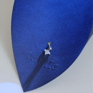 Éclat 925 Ayar Gümüş Tek Taş Piercing – Minimal Tragus / Helix / Cartilage Küpe