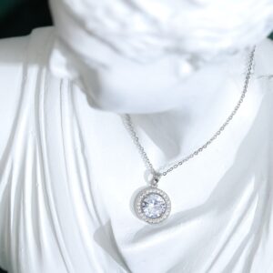 Lumière Pırlanta Görünümlü Gümüş Renkli Işıltılı Çelik Kolye