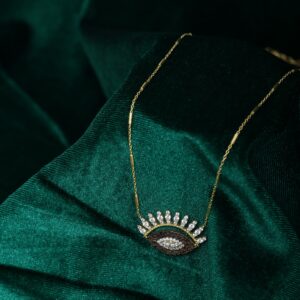 Eterna Eye 925 Ayar Gümüş Üzeri Altın Kaplama Kadın Kolye – Taşlı Göz Figürlü Şık Kolye