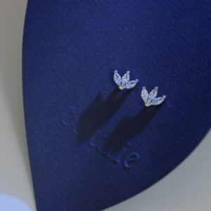 Flora Spark 925 Ayar Gümüş Zirkon Taşlı Minimal Zarif Kadın Küpe