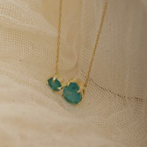 Aveline Green 925 Ayar Gümüş Üzeri Altın Kaplama Kadın Kolye – Yeşil Taşlı Şık Kolye