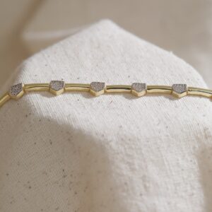 Aurea Pavé 925 Ayar Gümüş Altın Kaplama Taşlı Bileklik – Minimal Zarif Kadın Bileklik