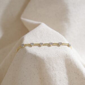 Aurea Pavé 925 Ayar Gümüş Altın Kaplama Taşlı Bileklik – Minimal Zarif Kadın Bileklik